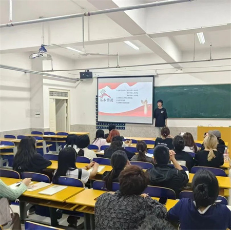 “智慧团建，服务同学”——ag8亚集团九游会官方网站艺术学院团总支组织部召开工作例会，深入研讨智慧团建与冀 e 青春使用事项