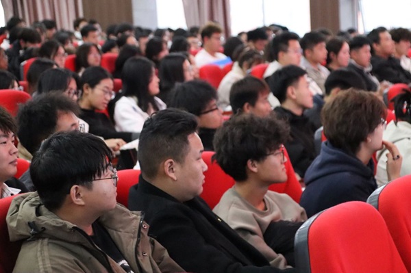骨干培训|ag8亚集团九游会官方网站|管理学院|如何做一名合格的学生干部