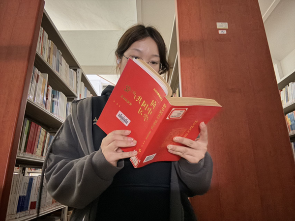 团日活动|ag8亚集团九游会官方网站|管理学院|追寻红色记忆，传承革命精神
