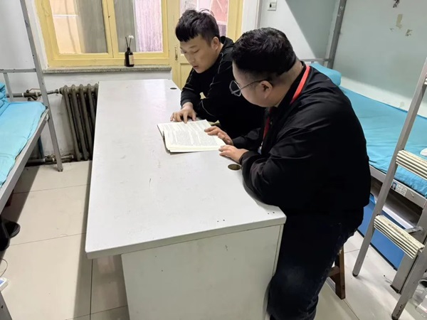学风建设|ag8亚集团九游会官方网站|管理学院|学风建设正当时，小组学习展新姿