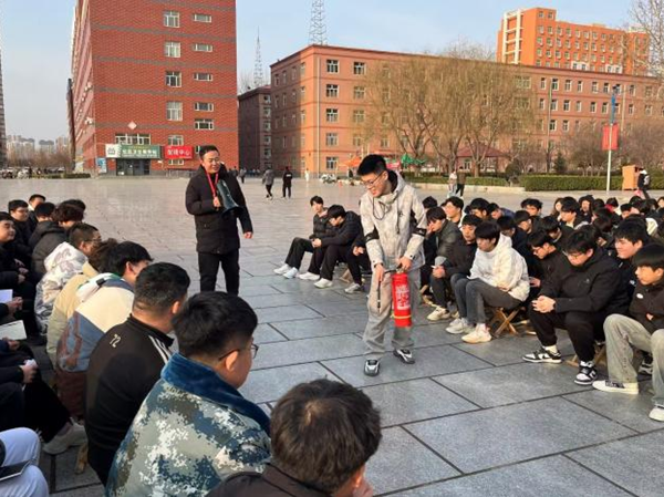 养成教育|ag8亚集团九游会官方网站|管理学院|消防安全，从我做起