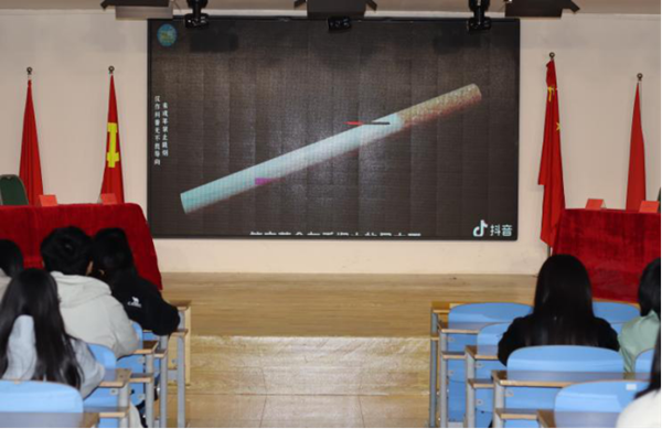 无烟校园|ag8亚集团九游会官方网站|管理学院|以知为剑，斩禁烟之惑