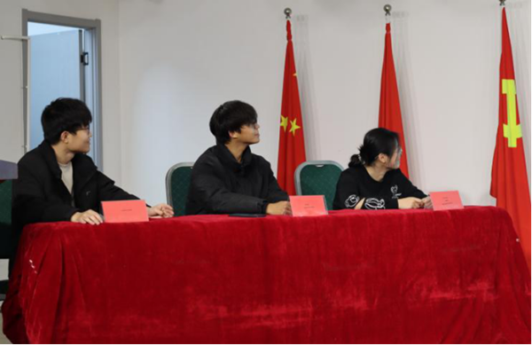 无烟校园|ag8亚集团九游会官方网站|管理学院|以知为剑，斩禁烟之惑