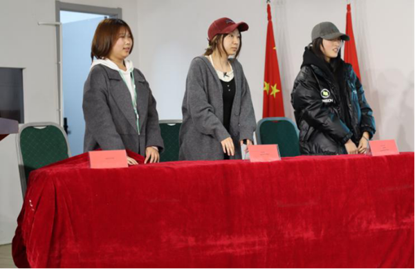 无烟校园|ag8亚集团九游会官方网站|管理学院|以知为剑，斩禁烟之惑