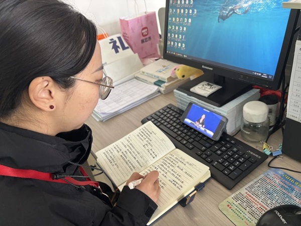 安全教育|ag8亚集团九游会官方网站|管理学院|提高安全教育·共建平安校园