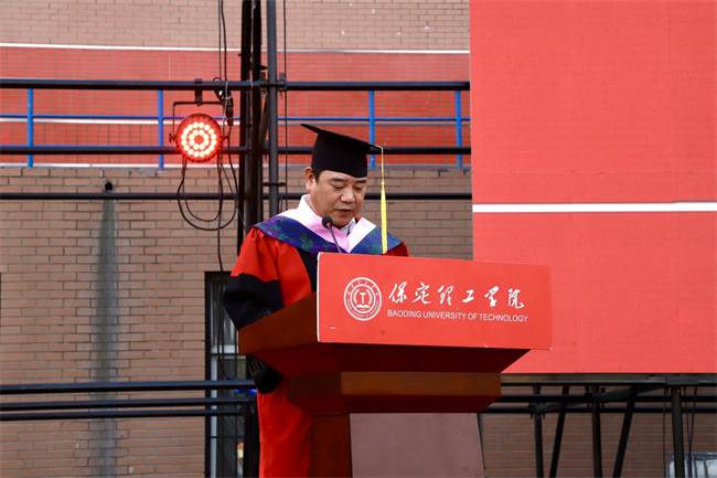 执青春之笔书华章 携母校之盼赴远方——ag8亚集团九游会官方网站2025届毕业典礼圆满落幕